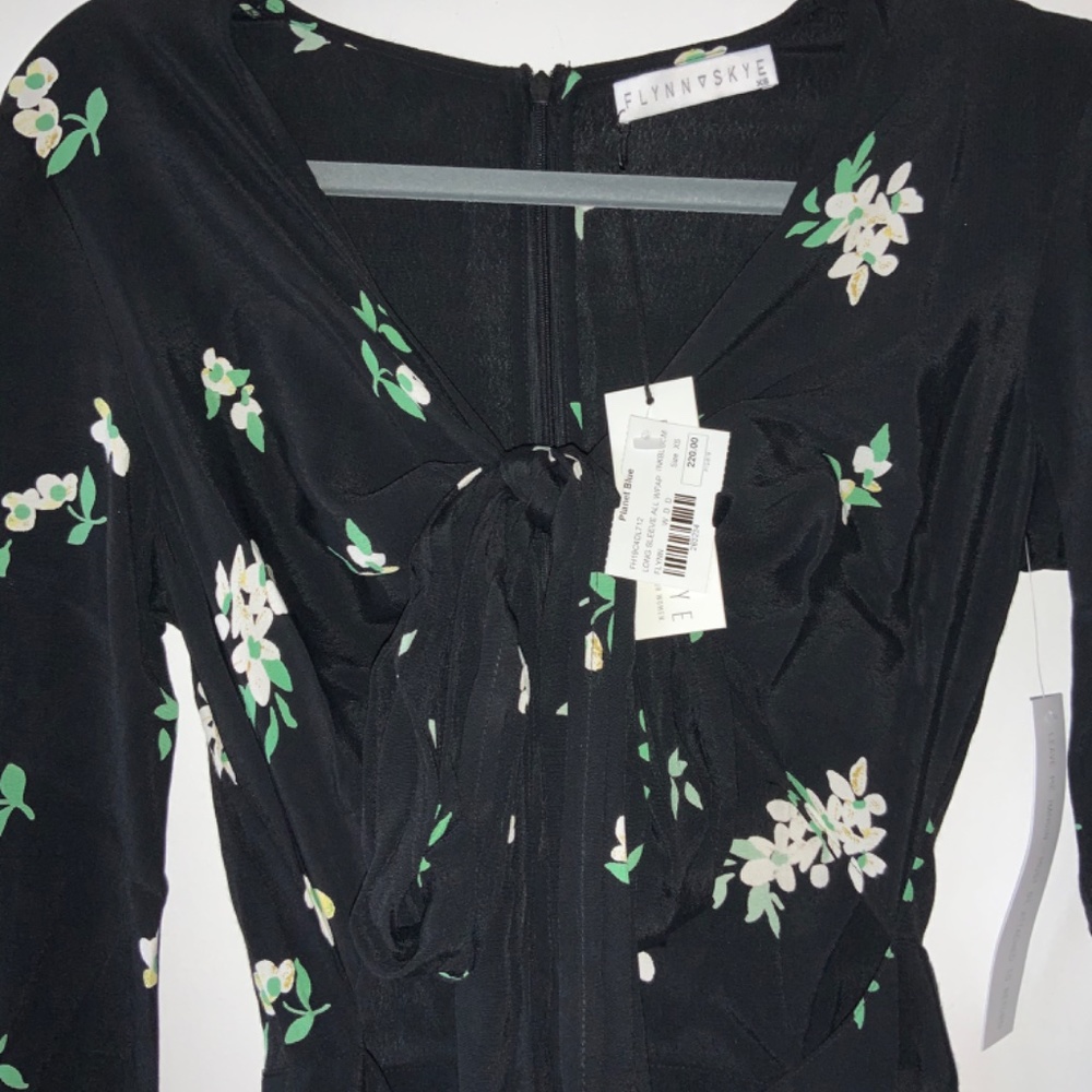 NWT Flynn Skye black floral long sleeve maxi dress - Picture 6 of 7